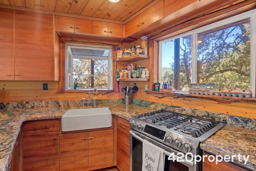 Cannabis Real Estate Listings | Cannabis & Hemp Residential Acreage For Sale