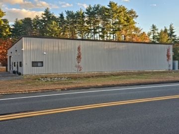 PRISTINE 7,500 SQ FOOT INDUSTRIAL BUILDING FOR SALE WITH OPERATIONAL MICROGROW BUSINESS.