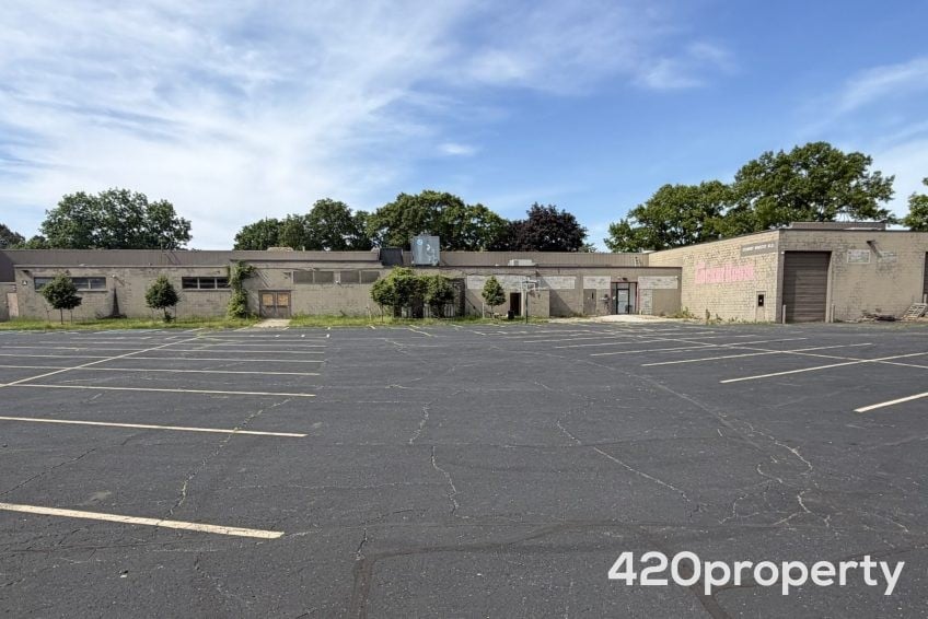Cannabis Real Estate Listings | Cannabis Warehouses and Industrial Buildings For Sale