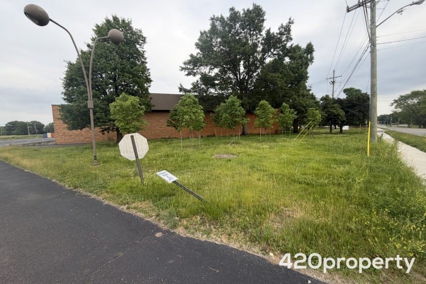 Cannabis Real Estate Listings | Cannabis Warehouses and Industrial Buildings For Sale