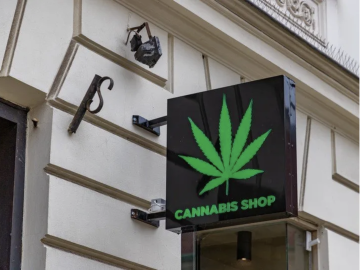 Turnkey & Operational Maine Cannabis Retail & Manufacturing Opportunity | Commercial Kitchen Included Business For Sale (Androscoggin County, Maine) #2067