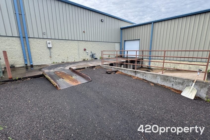 Cannabis Real Estate Listings | Cannabis Warehouses and Industrial Buildings For Sale